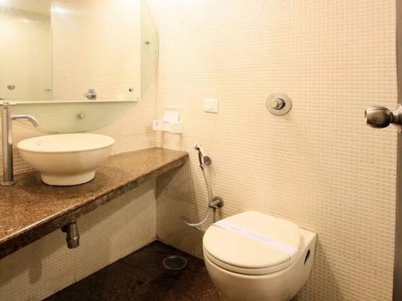 Hotel Manorama Виджаявада Экстерьер фото